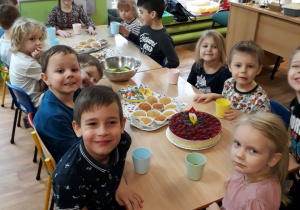 Dziś  Marysia z III grupy obchodziła 6-te urodziny.