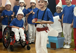 Pracuś mówi swój tekst.