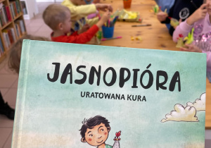 Książka pt. "Jasnopióra".