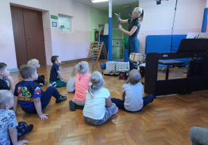 Poznajemy instrumenty perkusyjne.