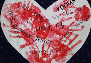 Serce wykonane przez dzieci "Dlaczego kochamy Koty"