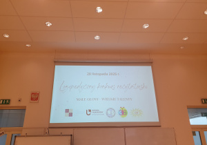 Tablica multimedialna.