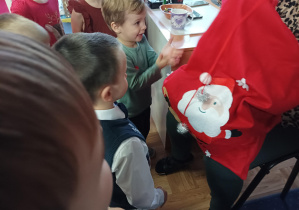 worek z prezentem od Świętego Mikołaja
