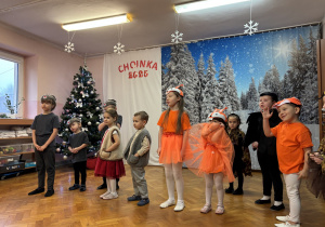 Kaj i Gerda wraz ze zwierzątkami.