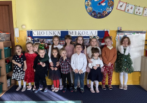 Wspólne zdjęcie wszystkich dzieci.