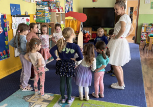 Rozgrzewka przed zajęciami.