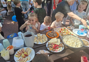 poczęstunek na tarasie