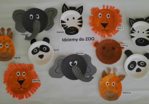 Zwierzęta egzotyczne wykonane przez dzieci z papierowego talerzyka z wykorzystaniem kolorowego papieru i farb.